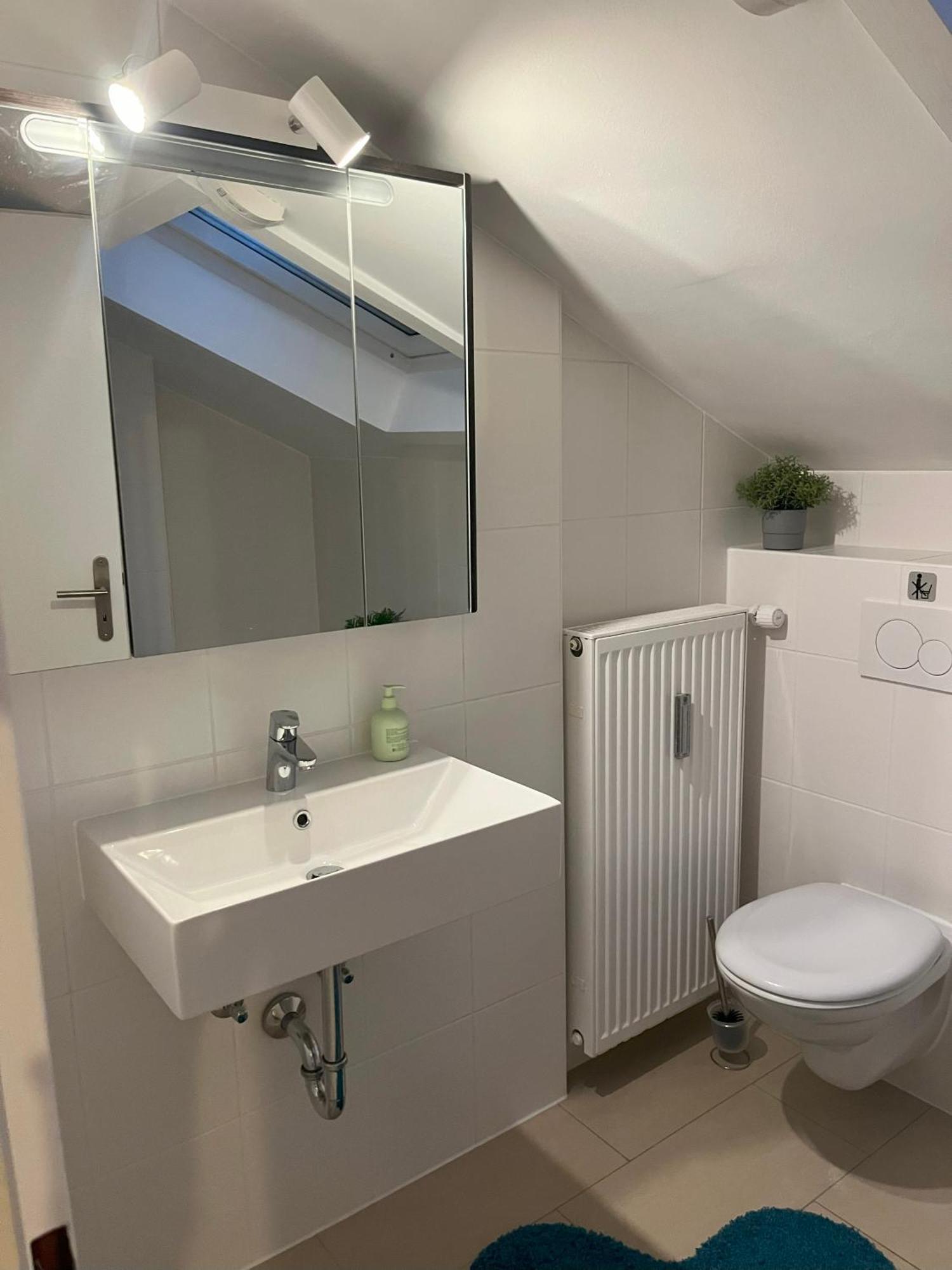 Helle, Ruhige Ferienwohnung Mit Balkon Bad Tölz Exterior foto
