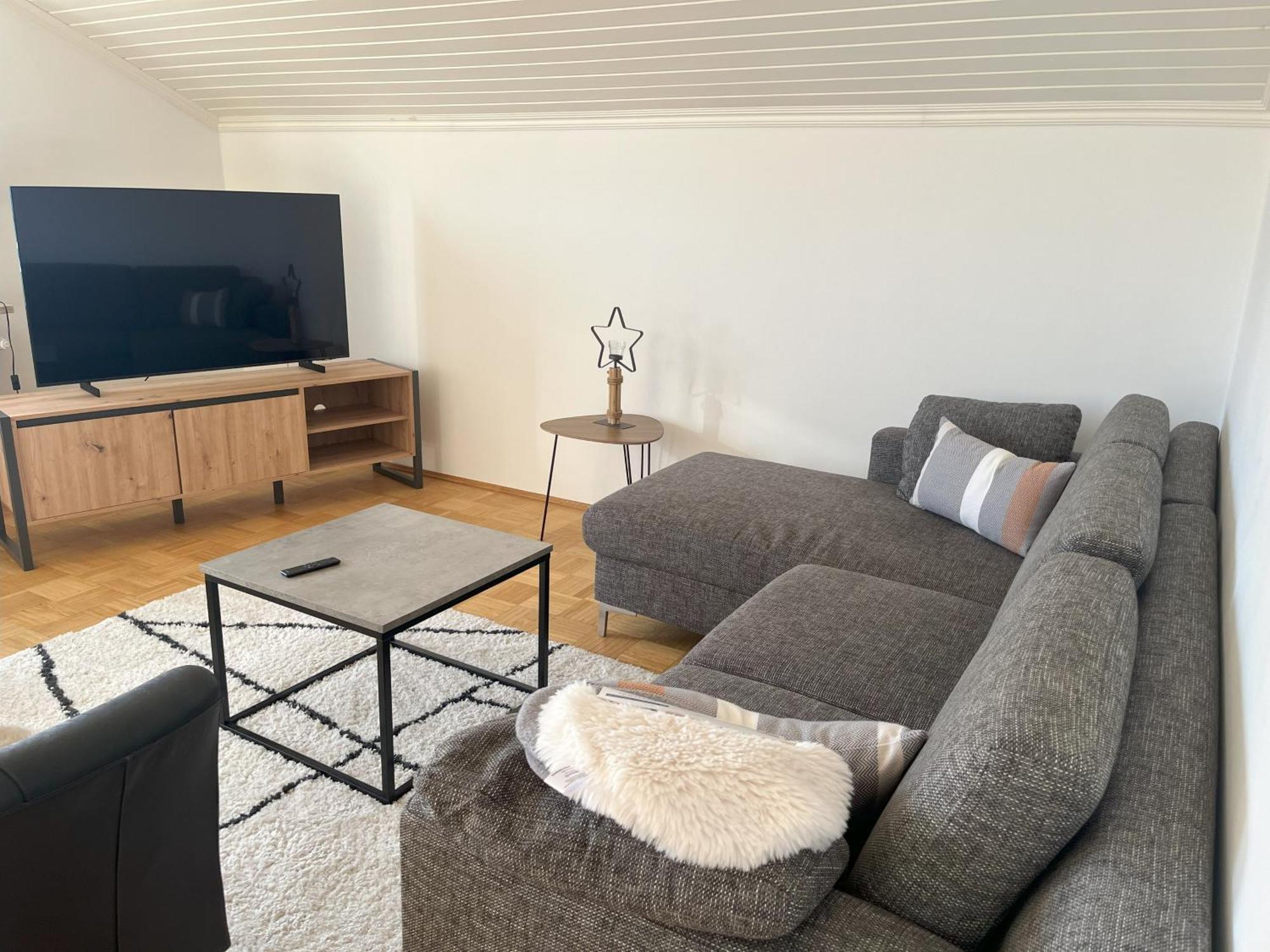 Helle, Ruhige Ferienwohnung Mit Balkon Bad Tölz Exterior foto